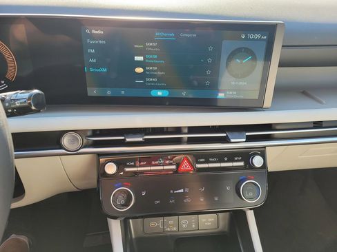 Certified 2025 Hyundai Tucson SEL image 6