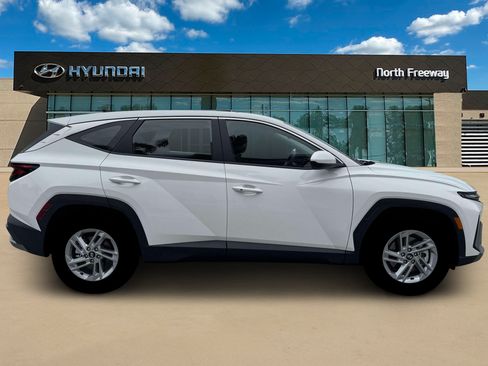 Used 2026 Hyundai Tucson SE FWD image 9