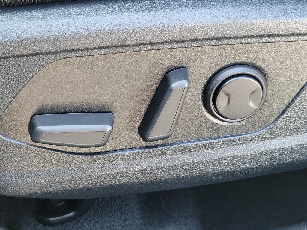 Used 2025 Kia Sportage EX w/ Premium Package FWD image 22