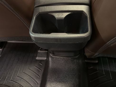 Used 2016 Toyota Tacoma Limited image 27