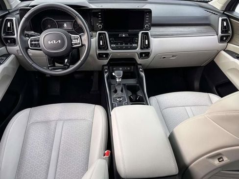 Used 2023 Kia Sorento S w/ Panoramic Sunroof Package image 22