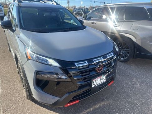 Used 2025 Nissan Rogue SV w/ Rock Creek Premium Package image 1