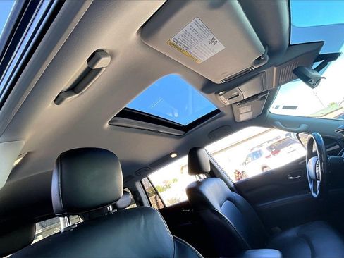 Used 2021 INFINITI QX80 Luxe image 21