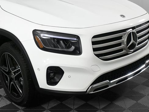 New 2026 Mercedes-Benz GLB 250 4MATIC image 36