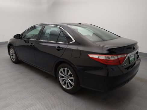 Used 2017 Toyota Camry XLE FWD image 3