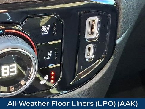 Used 2024 Chevrolet Silverado 3500 LTZ AWD/4WD image 19