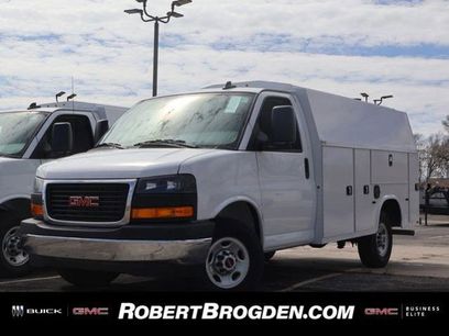 New 2025 GMC Savana 3500 w/ Power Convenience Package
