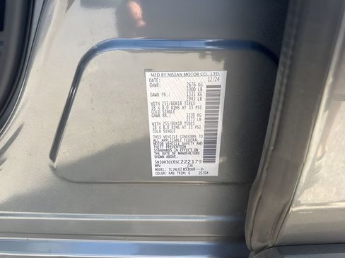 Used 2025 Nissan Pathfinder SL image 37