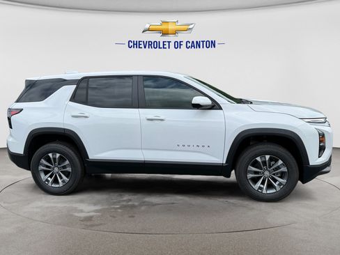 New 2027 Chevrolet Equinox LT w/ Convenience Package II FWD image 4