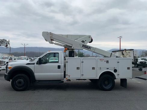 Used 2011 Ford F550 2WD Regular Cab Super Duty w/ Payload Upgrade Pkg image 5