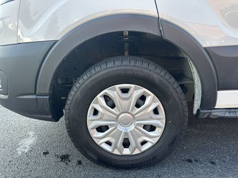 Used 2023 Ford E-Transit Low Roof RWD image 18