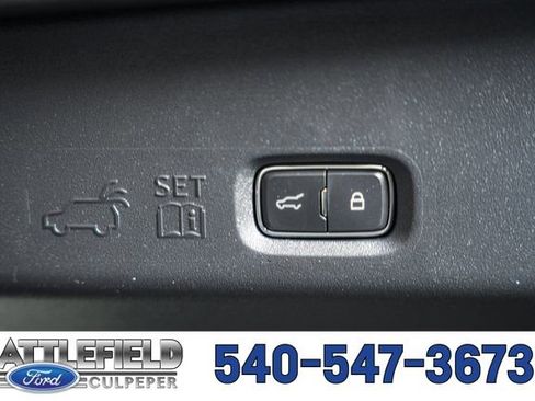 New 2026 Ford Expedition Active image 13