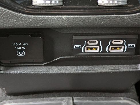 Used 2023 Jeep Grand Cherokee Altitude image 25