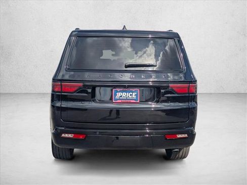 Used 2024 Jeep Wagoneer Series II image 7