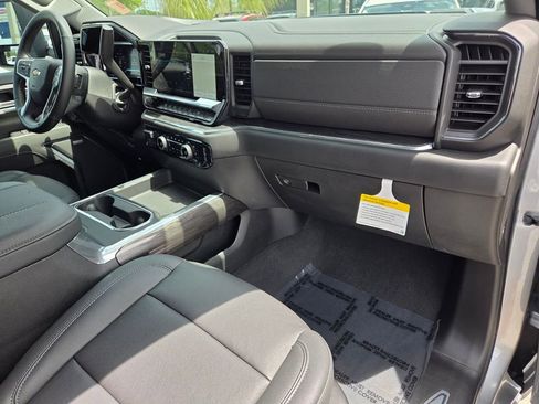 Certified 2025 Chevrolet Silverado 3500 LTZ w/ LTZ Convenience Package image 19