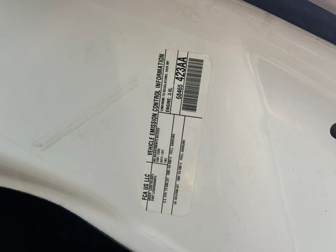 Used 2020 Jeep Grand Cherokee Altitude image 32