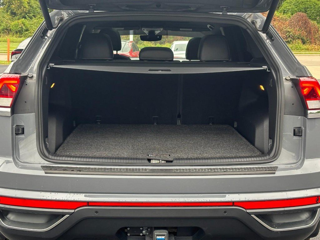 Used 2020 Volkswagen Atlas Cross Sport SEL AWD/4WD image 4