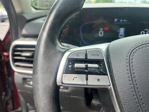 Certified 2024 Kia Telluride EX w/ EX Captain's Chair Package AWD/4WD image 23