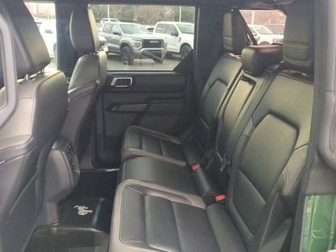 Used 2025 Ford Bronco Outer Banks image 13