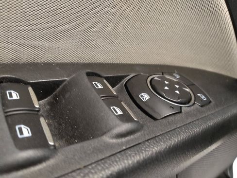 Used 2018 Ford Fusion S FWD image 27