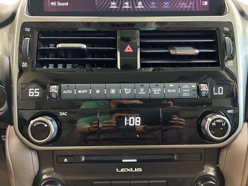 Certified 2023 Lexus GX 460 Premium w/ Accessory Package image 25