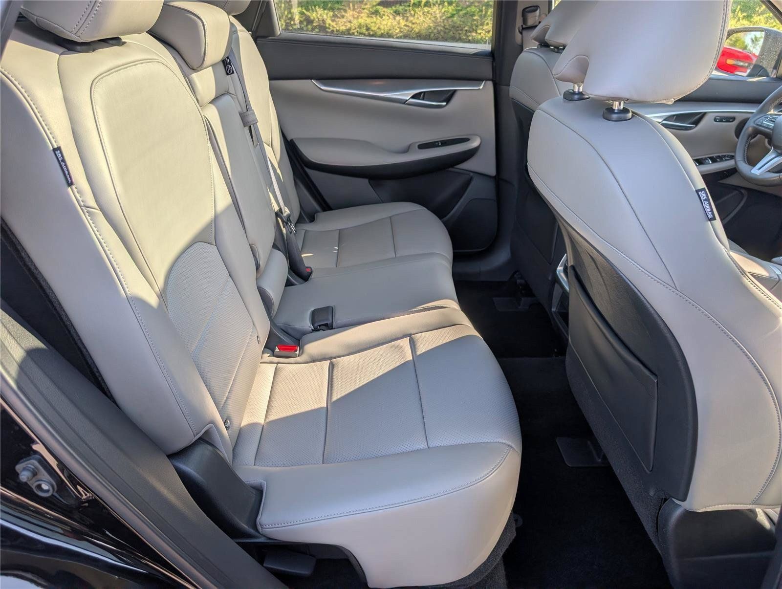 Used 2023 INFINITI QX50 Luxe AWD/4WD image 12