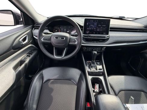 Used 2022 Jeep Compass Latitude image 15