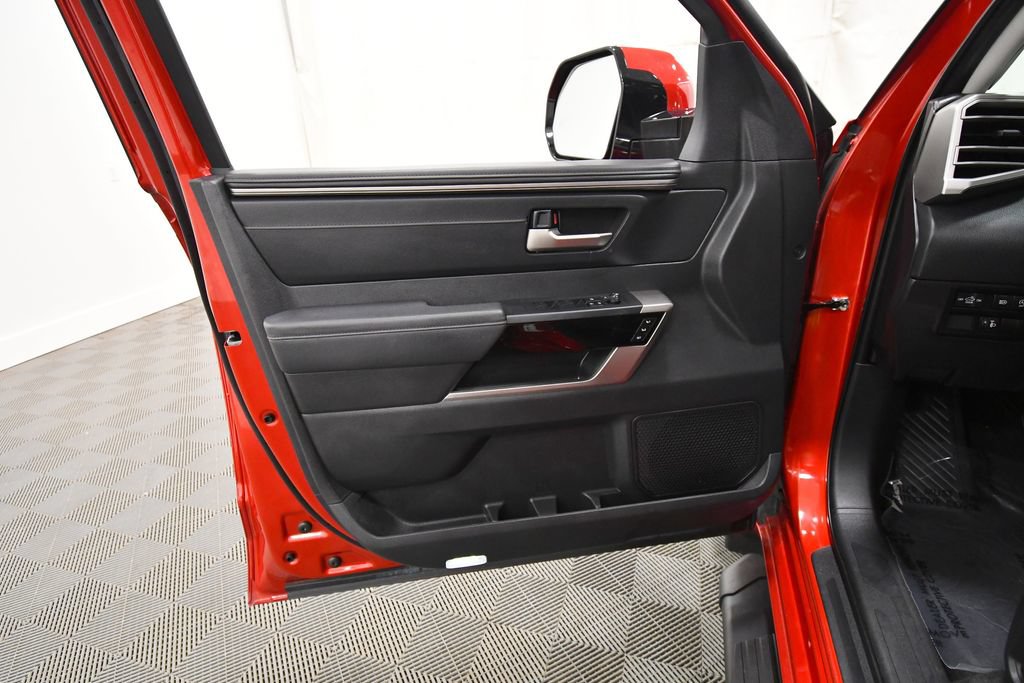 Used 2024 Toyota Tundra Limited AWD/4WD image 13