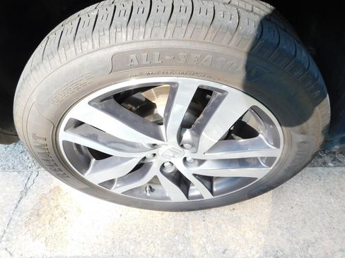Used 2017 Honda Pilot Elite image 8