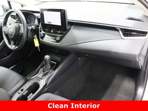 Certified 2024 Toyota Corolla LE image 32