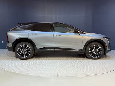 New 2026 Cadillac Optiq Sport 1 image 7