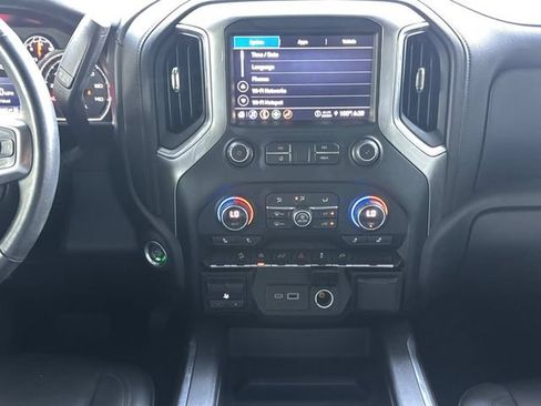 Used 2021 Chevrolet Silverado 1500 LT Trail Boss w/ Convenience Package II AWD/4WD image 4