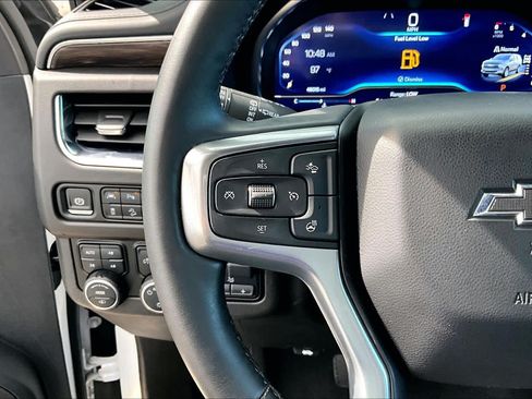 Used 2024 Chevrolet Suburban Z71 w/ Z71 Off-Road Package AWD/4WD image 23