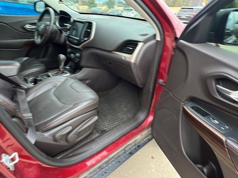 Used 2014 Jeep Cherokee Trailhawk w/ Technology Group image 21