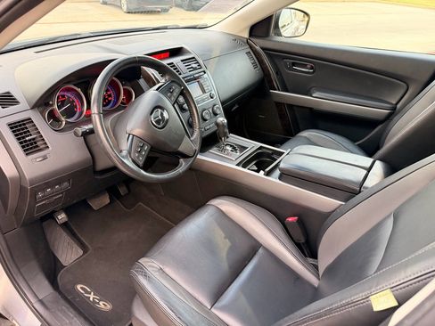 Used 2011 MAZDA CX-9 Grand Touring w/ Moonroof & Bose Audio Pkg image 10