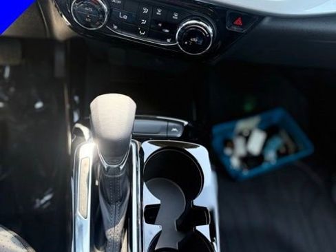 New 2026 Chevrolet Trax LT w/ LT Convenience Package FWD image 19