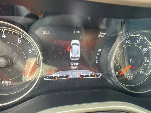 Used 2015 Jeep Cherokee Limited FWD image 18