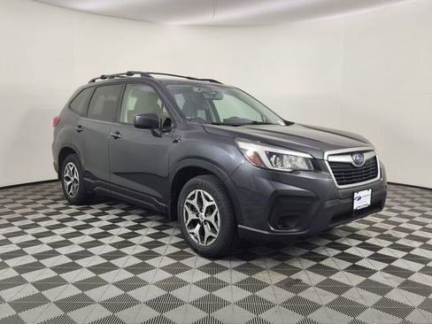Used 2019 Subaru Forester Premium image 6