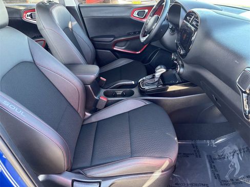 Used 2023 Kia Soul GT-Line image 10