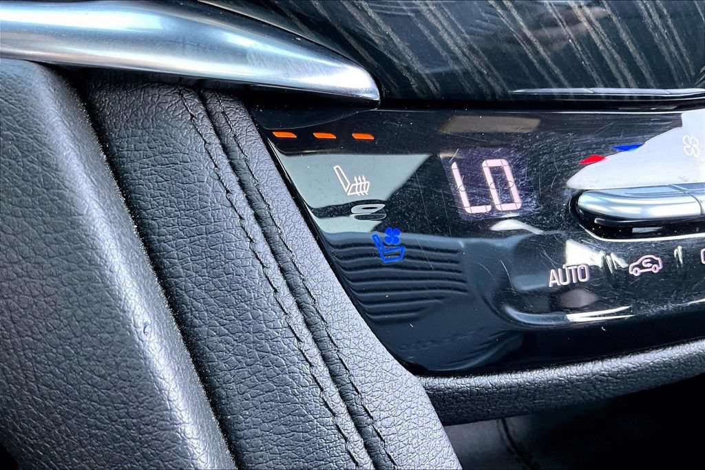 Used 2021 Cadillac XT6 Premium Luxury FWD image 24