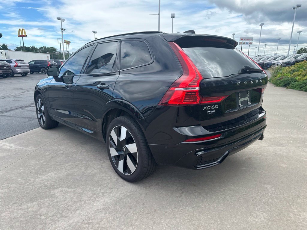 Certified 2025 Volvo XC60 T8 Plus w/ Protection Package Premier AWD/4WD image 7