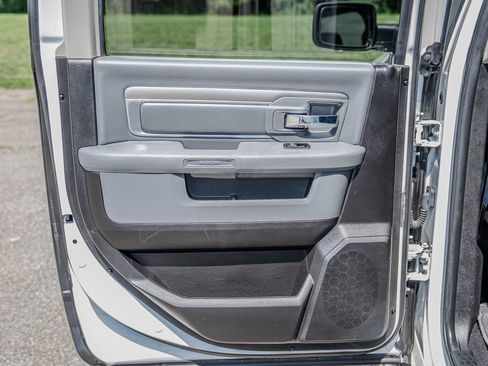 Used 2018 RAM 1500 Big Horn AWD/4WD image 14