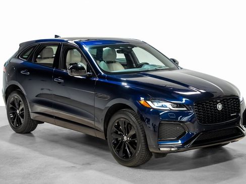 Used 2025 Jaguar F-PACE R-Dynamic S image 3