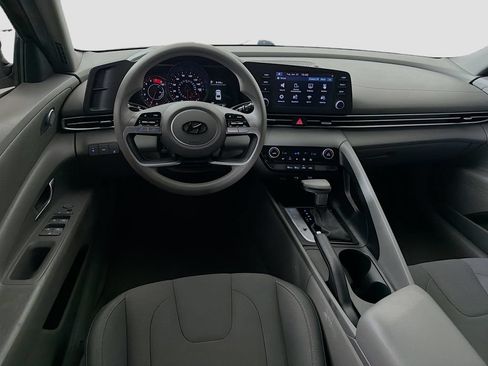 Used 2023 Hyundai Elantra SEL FWD image 23