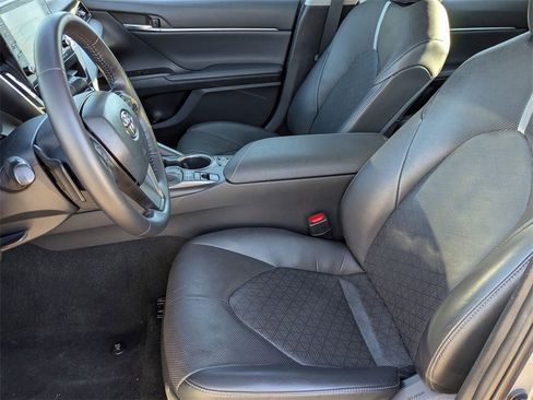 Used 2023 Toyota Camry XSE image 11