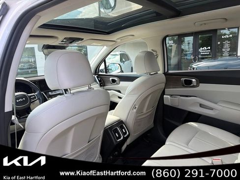Used 2023 Kia Sorento S w/ Panoramic Sunroof Package AWD/4WD image 19