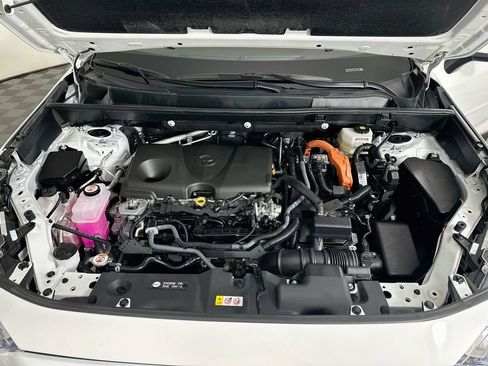 Certified 2025 Toyota RAV4 XLE w/ Convenience Package AWD/4WD image 30