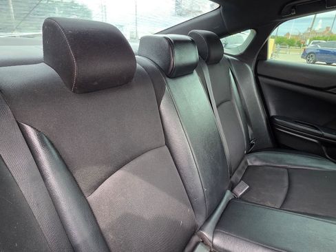 Used 2019 Honda Civic Sport image 27