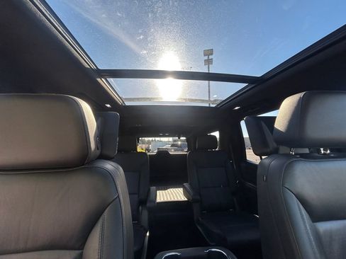 Used 2021 Chevrolet Tahoe LT w/ Rear Media and Nav Package image 27