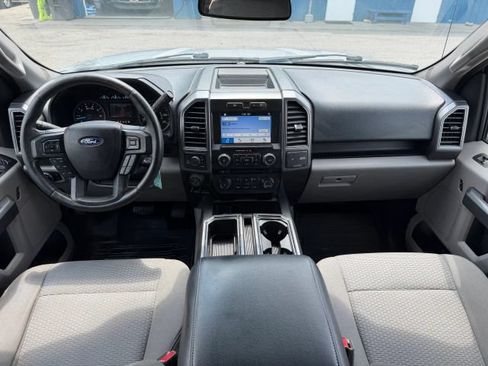 Used 2017 Ford F150 XLT w/ Equipment Group 302A Luxury AWD/4WD image 11